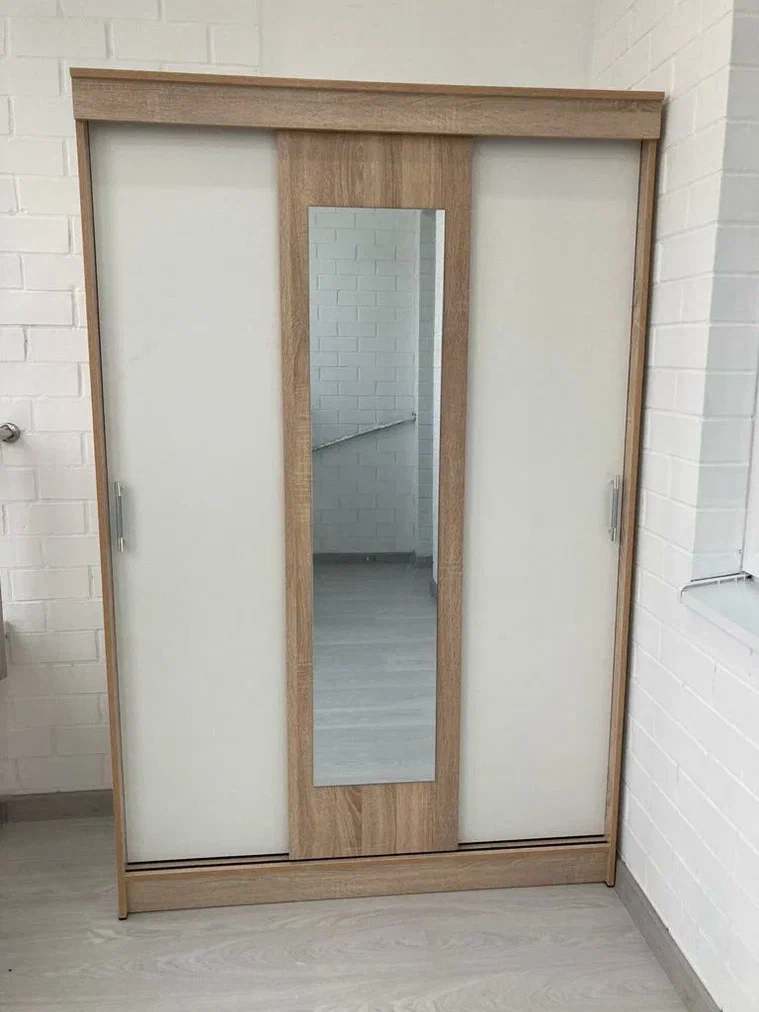 Шкаф купе Бася 130х200, Сонома-Белый трехдверный